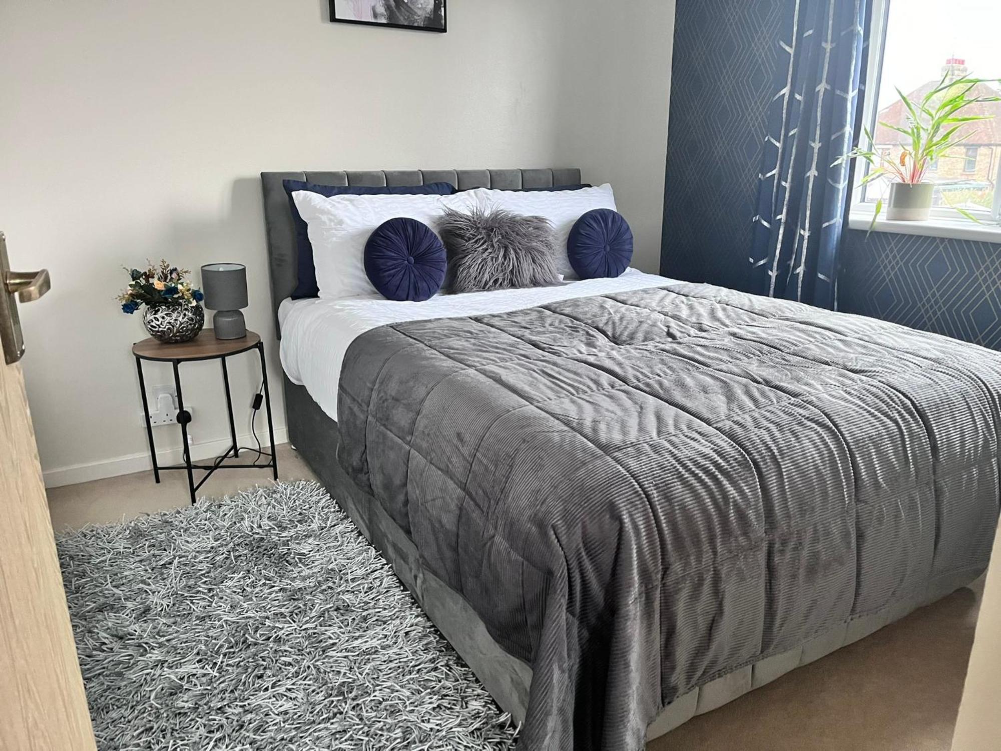 Lush House Close To Ashford Town Centre With Driveway Zewnętrze zdjęcie