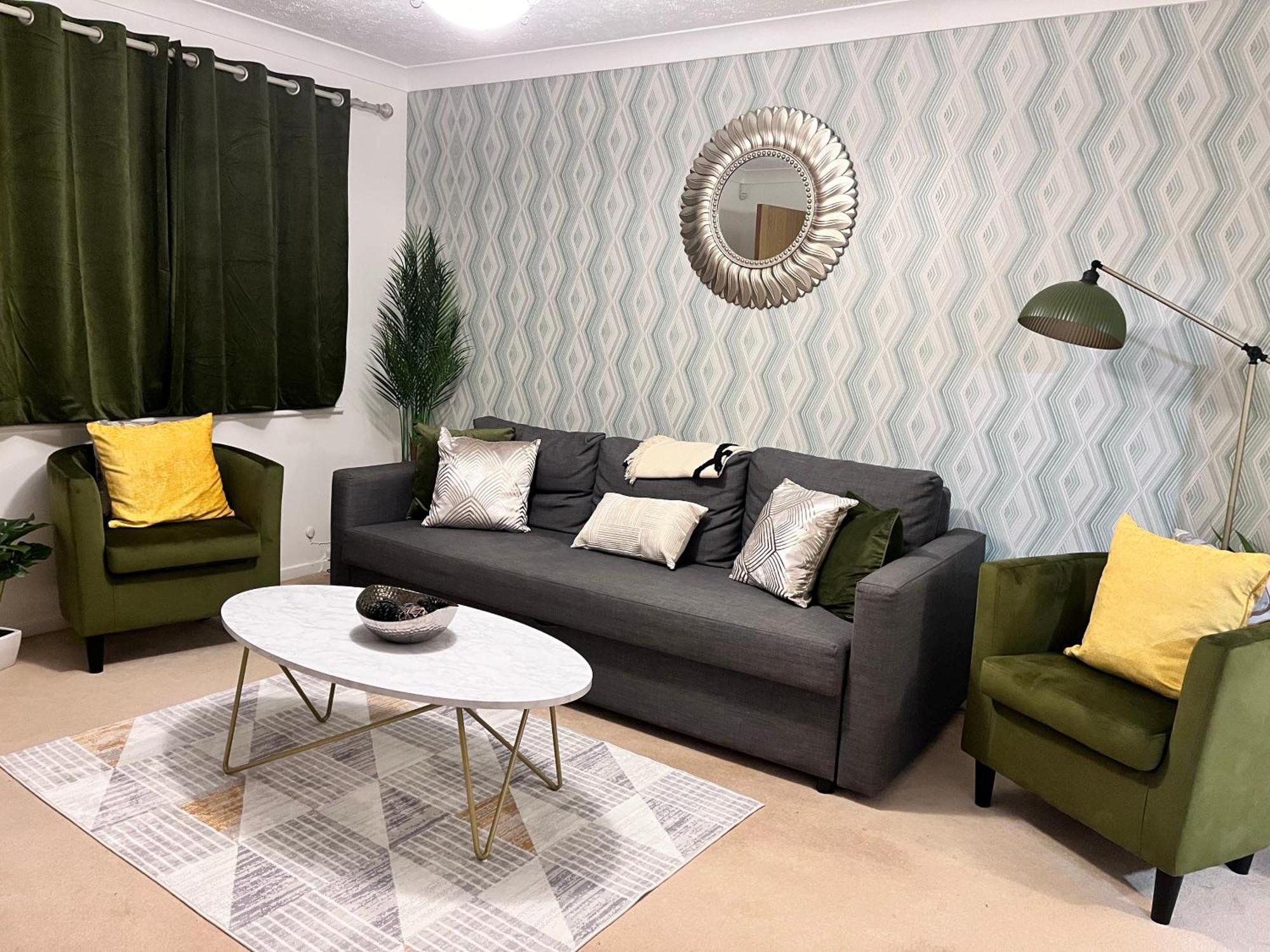 Lush House Close To Ashford Town Centre With Driveway Zewnętrze zdjęcie